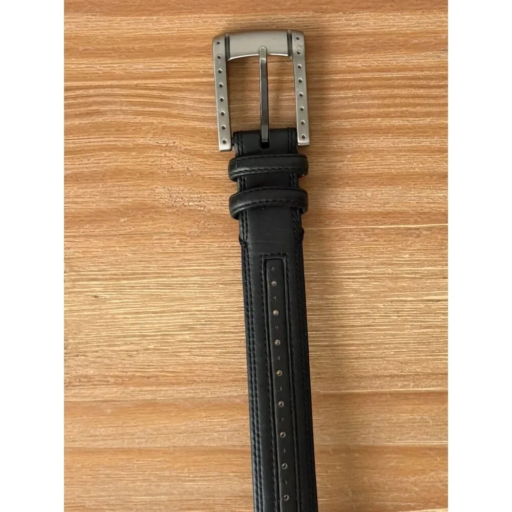 Nike Golf Men's Black Textured Leather Belt Double Row Stitching Sz 40